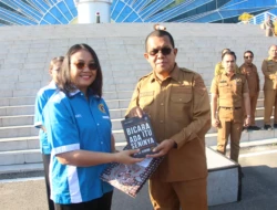 Gubernur Melki Serahkan 4.121 Buku dari ASN NTT, Perkuat Budaya Membaca di NTT